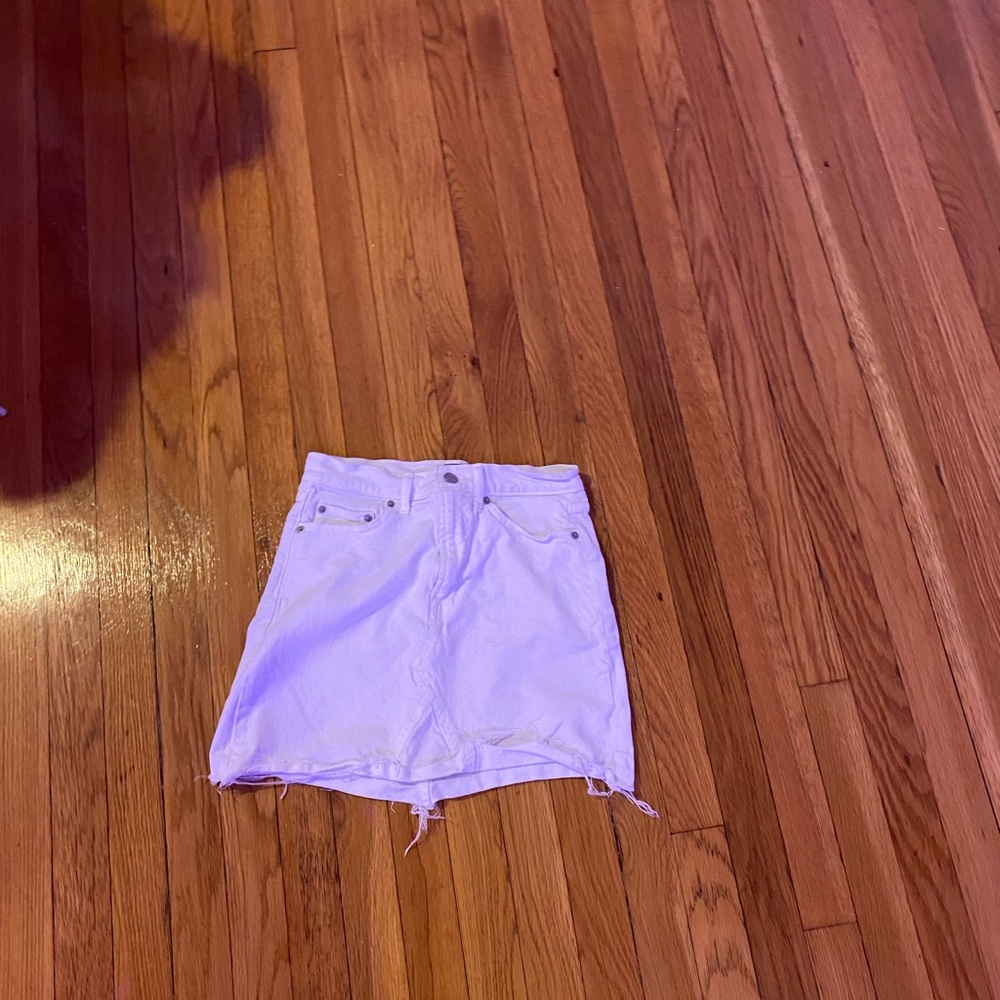 white gap skirt